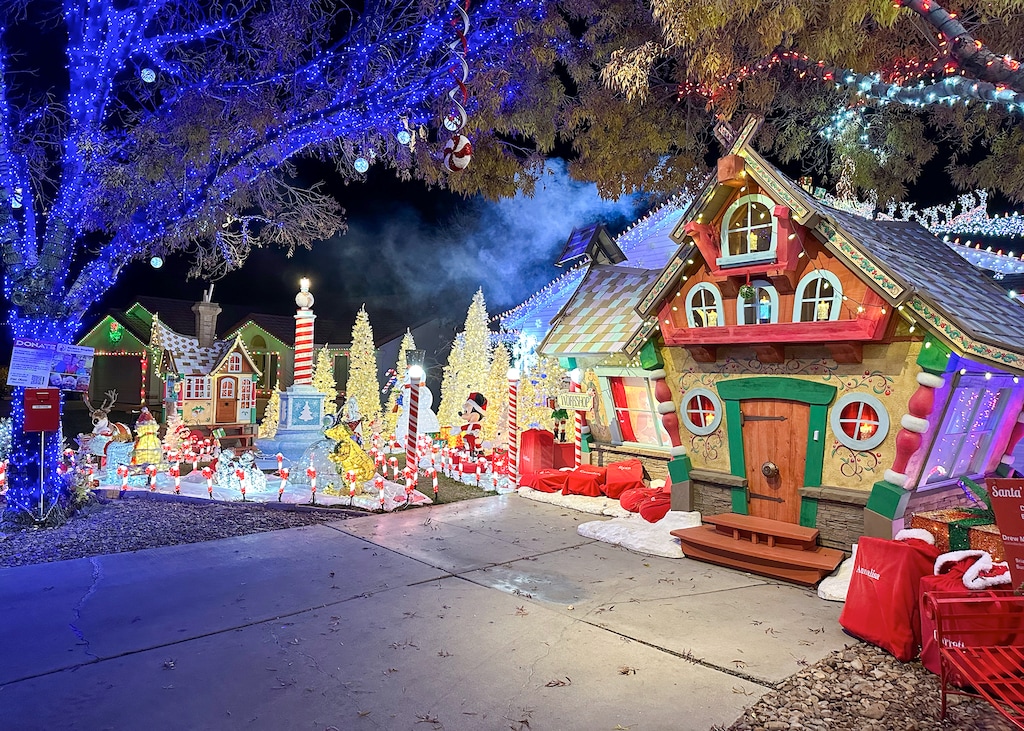 St George Gingerbread House Parade Hero Image
